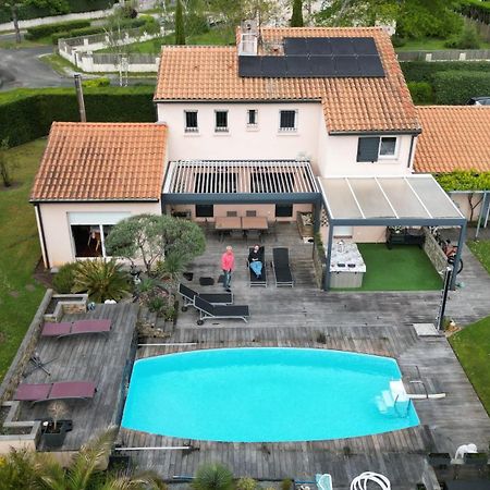 Wine Hote Chambre D'Hotes Le Pian-Medoc Exterior photo