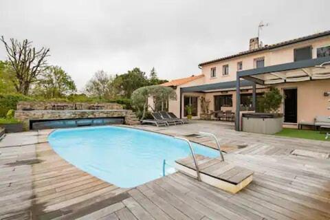 Wine Hote Chambre D'Hotes Le Pian-Medoc Exterior photo